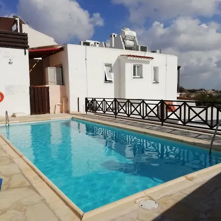 Vakantiehuis Rolling In The Hills Of Paphos
