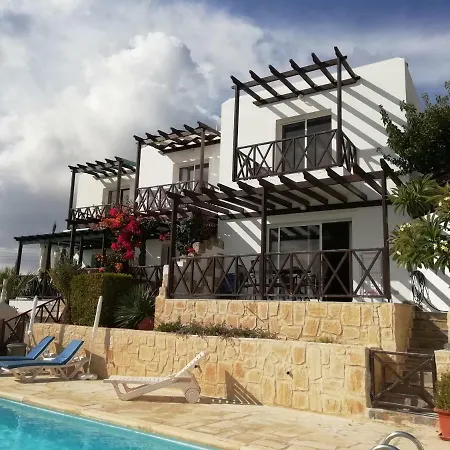 Rolling In The Hills Of Vakantiehuis Paphos